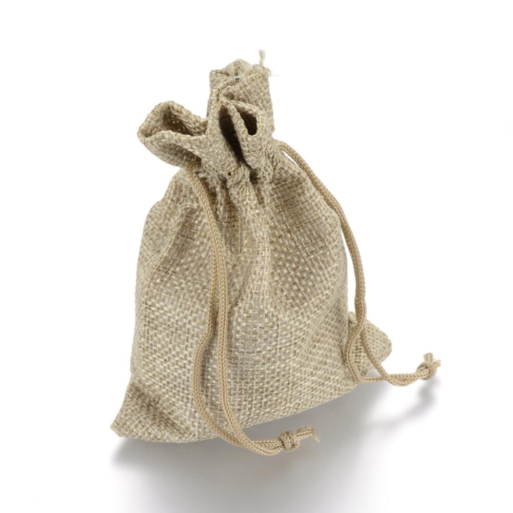 A pack of 5 burlap hessian gift bags, beige in colour, 15x20cm in size, rectangular pouch shape