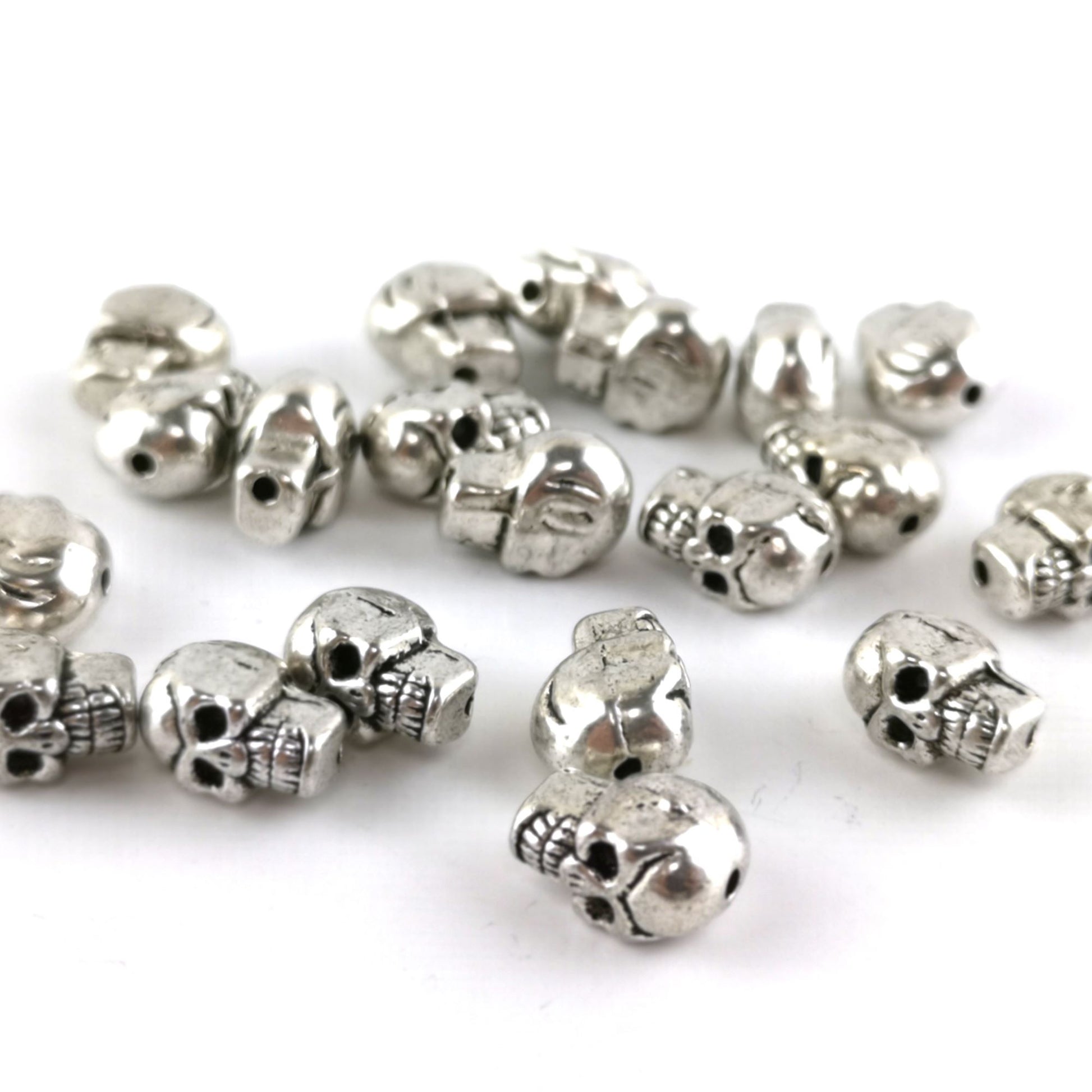 Antique Silver Metal Alloy Beads Skull 6.5x9mm Pack Of 20